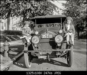 Click image for larger version. 

Name:	1918 car seats.jpg 
Views:	142 
Size:	247.1 KB 
ID:	16958
